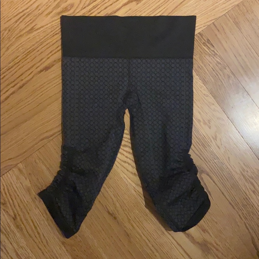 LULULEMON In the Flow Crop Soul Leggings